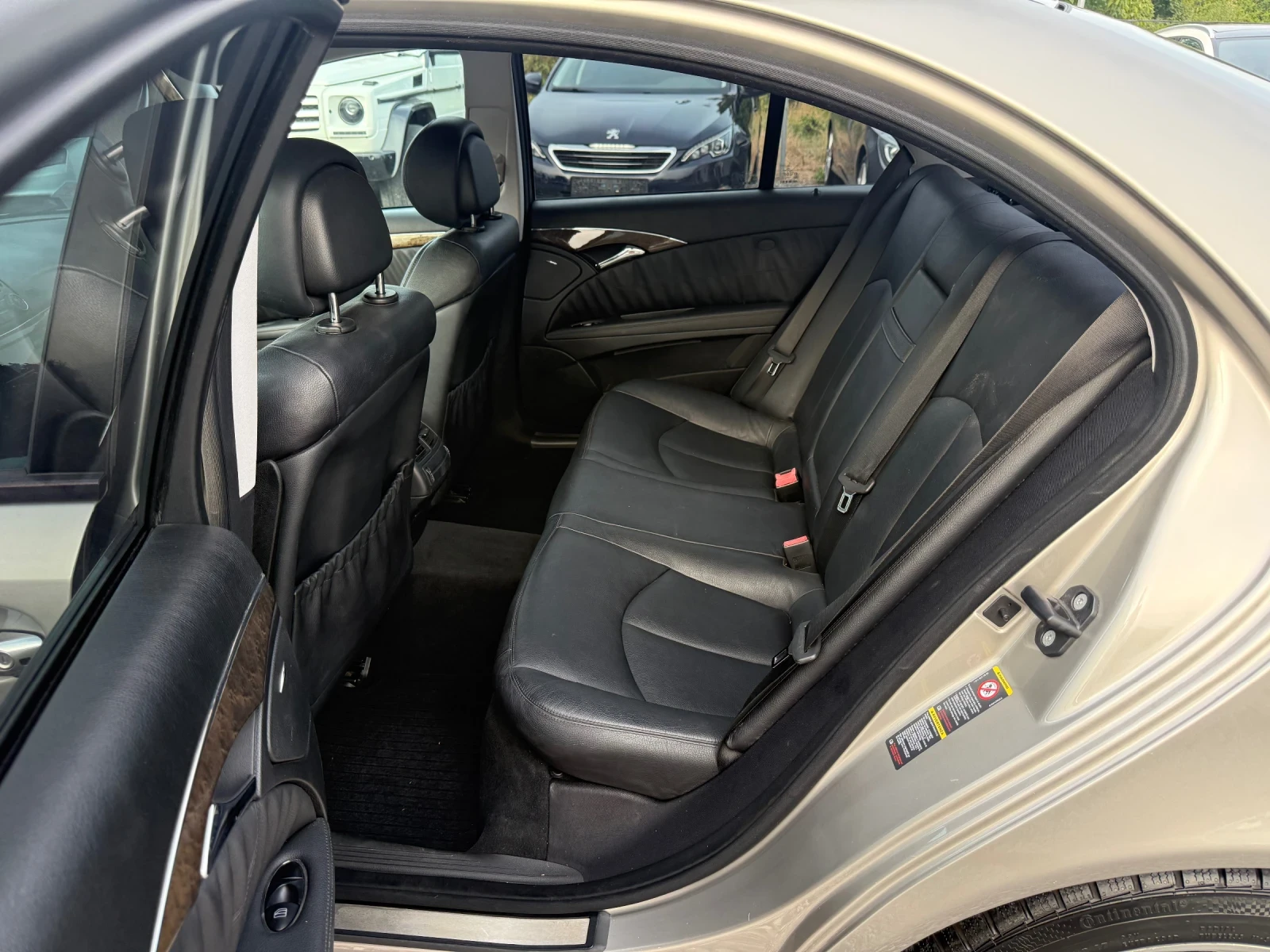 Mercedes-Benz E 280 CDI/FACE /Avantgarde/190 Hp/7G-Tronic/Кожа/Euro 4, снимка 12 - Автомобили и джипове - 55875125