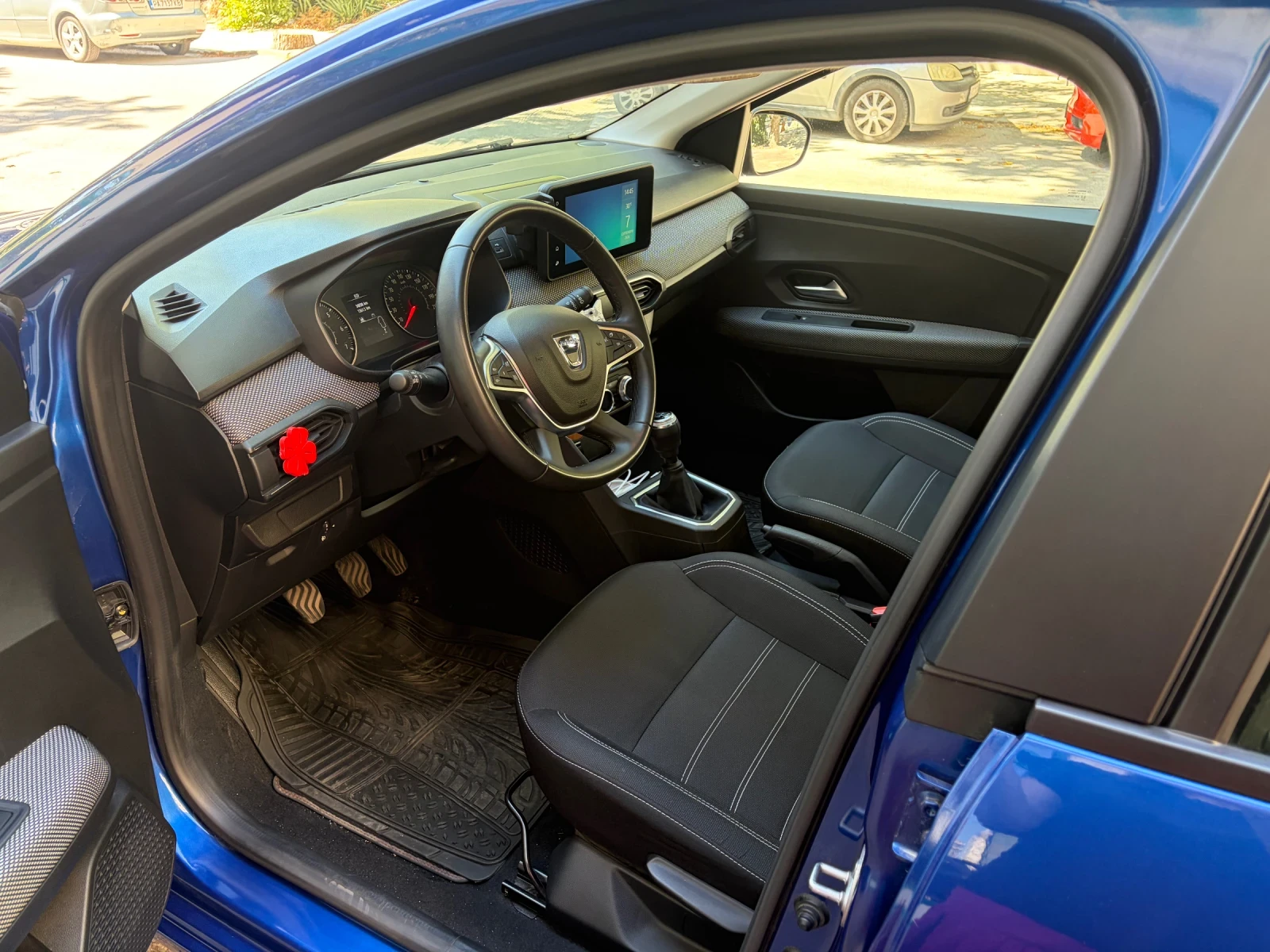 Dacia Sandero, снимка 11 - Автомобили и джипове - 55993903