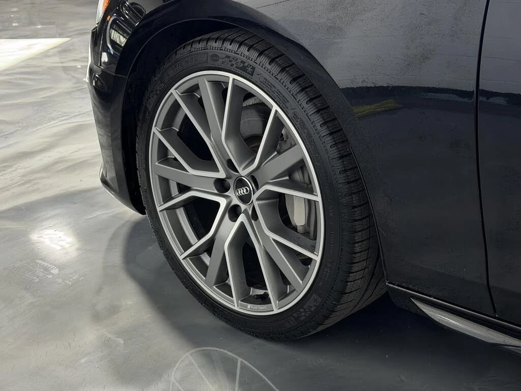 Audi A4 2020* S-LINE* MATRIX* DIS* DIGITAL* ШИБИДАХ* КРАЙН, снимка 4 - Автомобили и джипове - 56045694