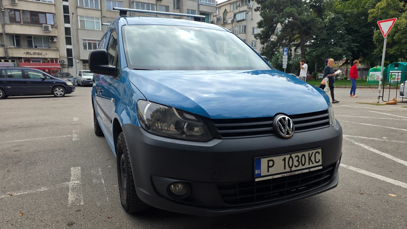 VW Caddy 1.6 TDI MAXI, снимка 2 - Автомобили и джипове - 56336432