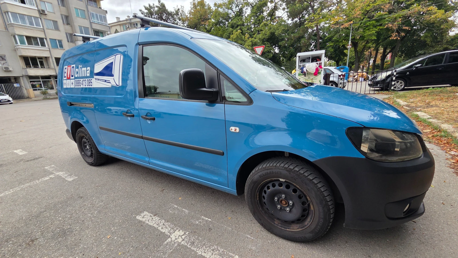 VW Caddy 1.6 TDI MAXI, снимка 3 - Автомобили и джипове - 56336432