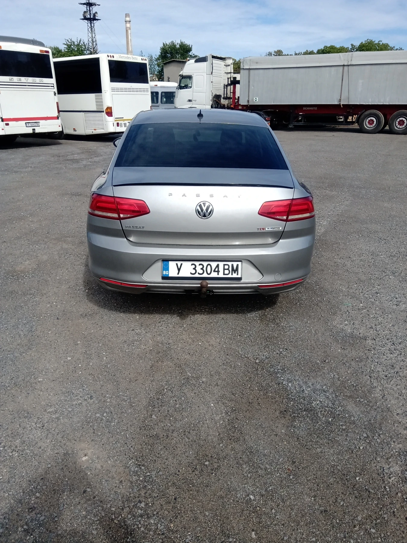 VW Passat 1.6 TDI, снимка 5 - Автомобили и джипове - 56346577