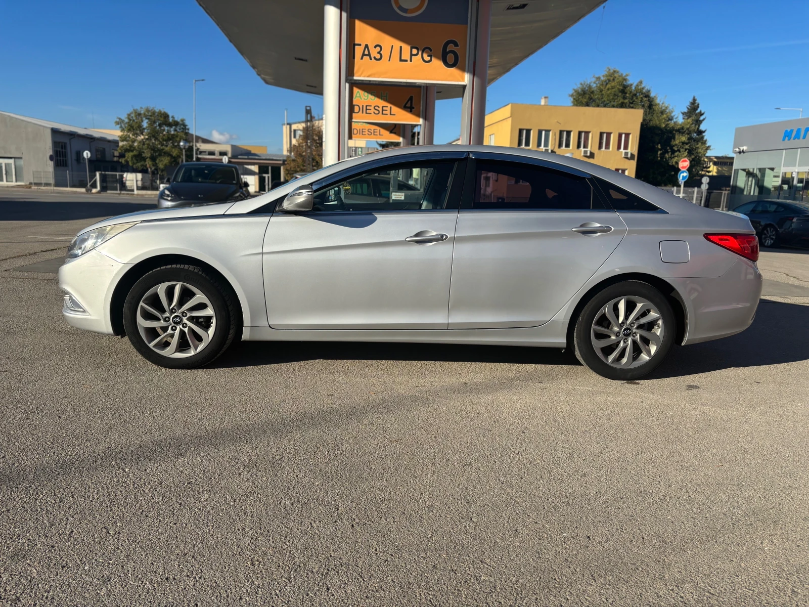 Hyundai Sonata LPG, снимка 4 - Автомобили и джипове - 56637279