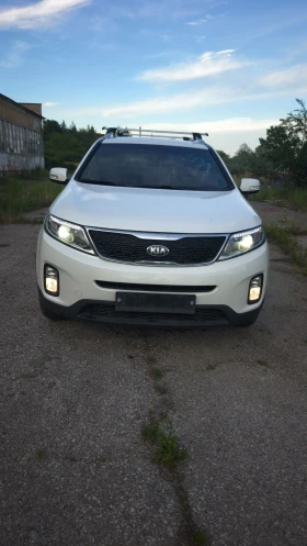 Kia Sorento 2.0D 4x4 НОВ ВНОС, ЛИЗИНГ , снимка 2
