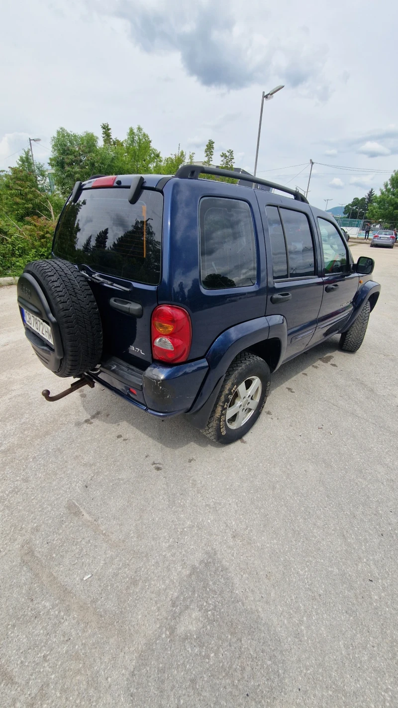 Jeep Cherokee, снимка 5 - Автомобили и джипове - 49162785