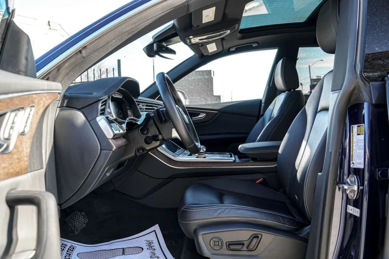 Audi Q8 PROGRESSIV S-LINE QUATTRO | ONE OWNER | NAVI | PAN, снимка 10 - Автомобили и джипове - 53148064