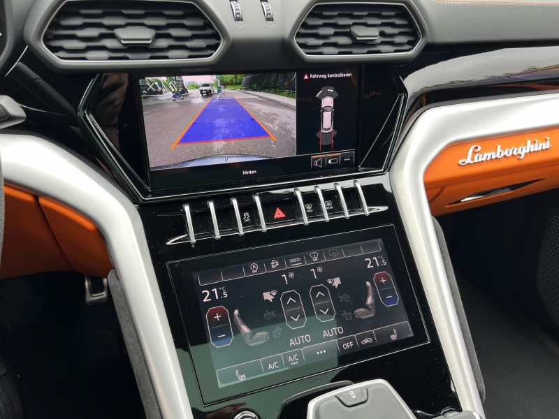 Lamborghini Urus S/666 HP/CERAMIC/AKRAPOVIC/B&O/TV/HEAD UP/, снимка 11 - Автомобили и джипове - 53417044