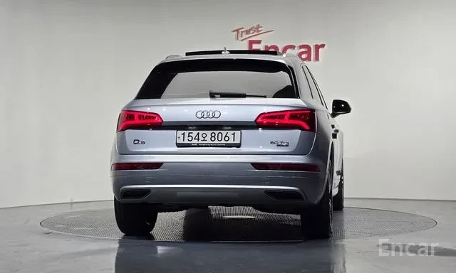 Audi Q5 50TDI Обдухване Head up 360 Камера Панорама , снимка 4 - Автомобили и джипове - 55655291