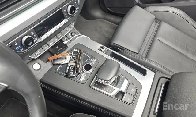 Audi Q5 50TDI Обдухване Head up 360 Камера Панорама , снимка 9 - Автомобили и джипове - 55655291