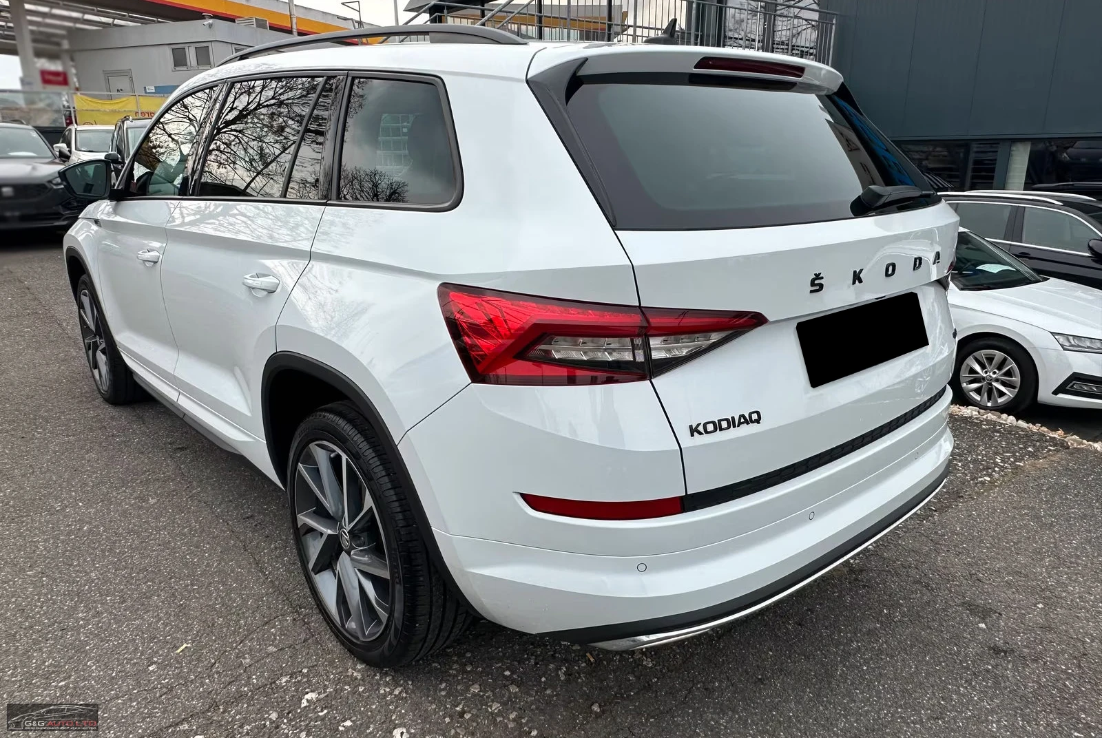 Skoda Kodiaq 2.0TDI/SPORTLINE/200HP/AHK/LED/PDC/360/MEMO/525f - изображение 3