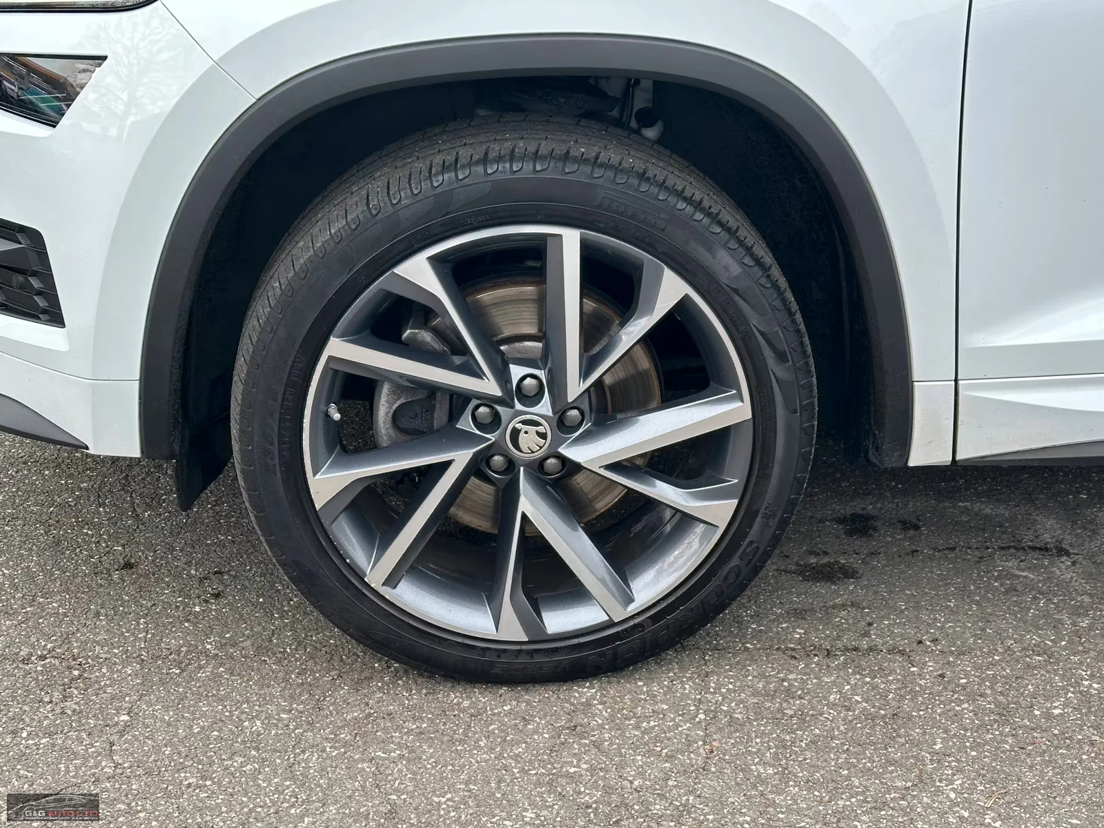Skoda Kodiaq 2.0TDI/SPORTLINE/200HP/AHK/LED/PDC/360/MEMO/525f - изображение 9