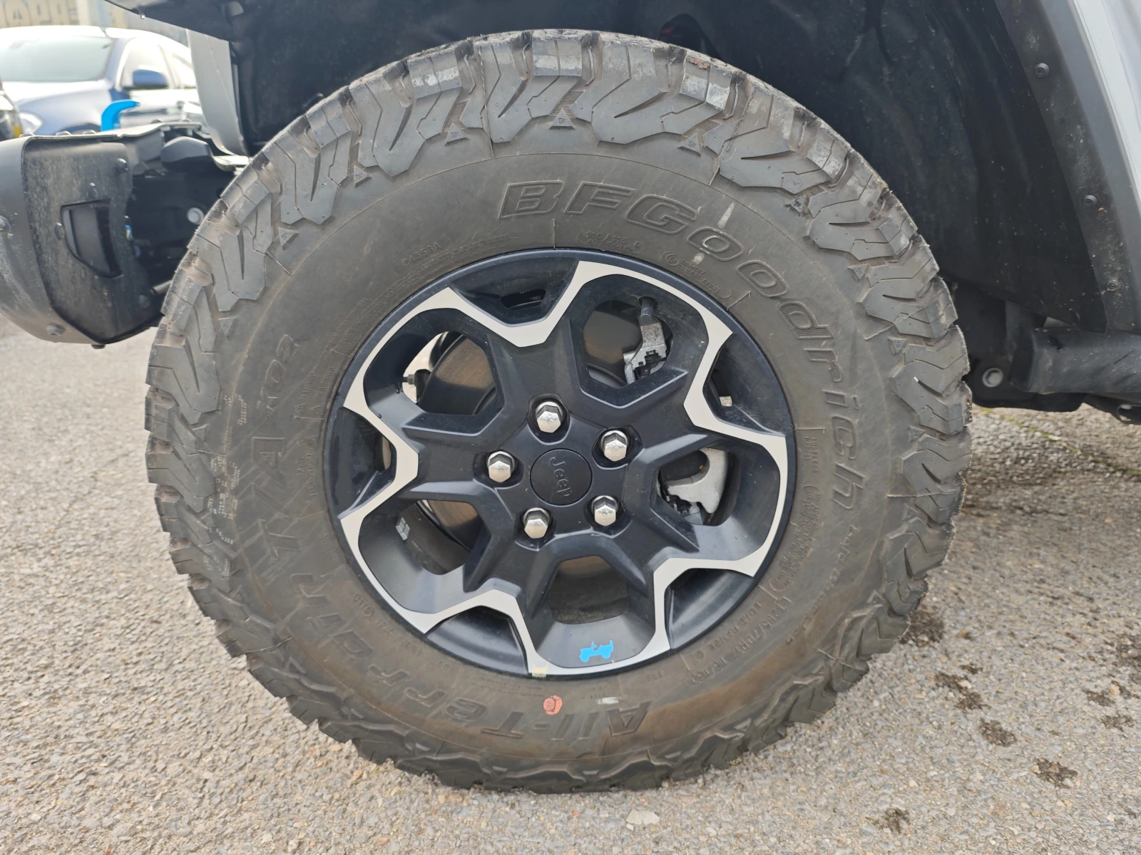 Jeep Wrangler Rubicon PHEV AWD Full 5000km - изображение 8