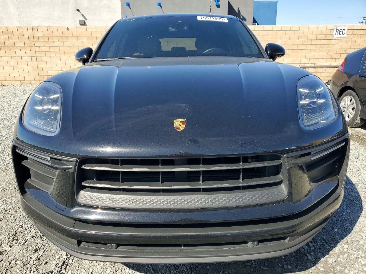 Porsche Macan * KEYLESS* КОЖА* ПОДГРЕВ* КАМЕРА* 4X4* , снимка 2 - Автомобили и джипове - 53826750