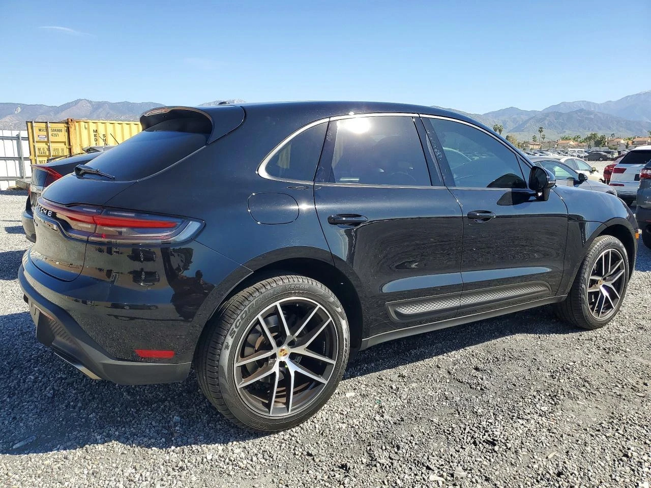 Porsche Macan * KEYLESS* КОЖА* ПОДГРЕВ* КАМЕРА* 4X4* , снимка 4 - Автомобили и джипове - 53826750