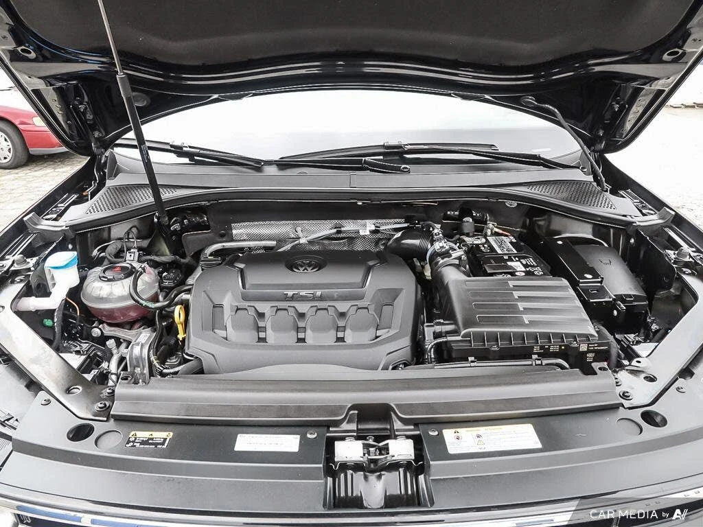 VW Tiguan 2023 Volkswagen Tiguan Highline R-Line 4Motion, снимка 17 - Автомобили и джипове - 53872983