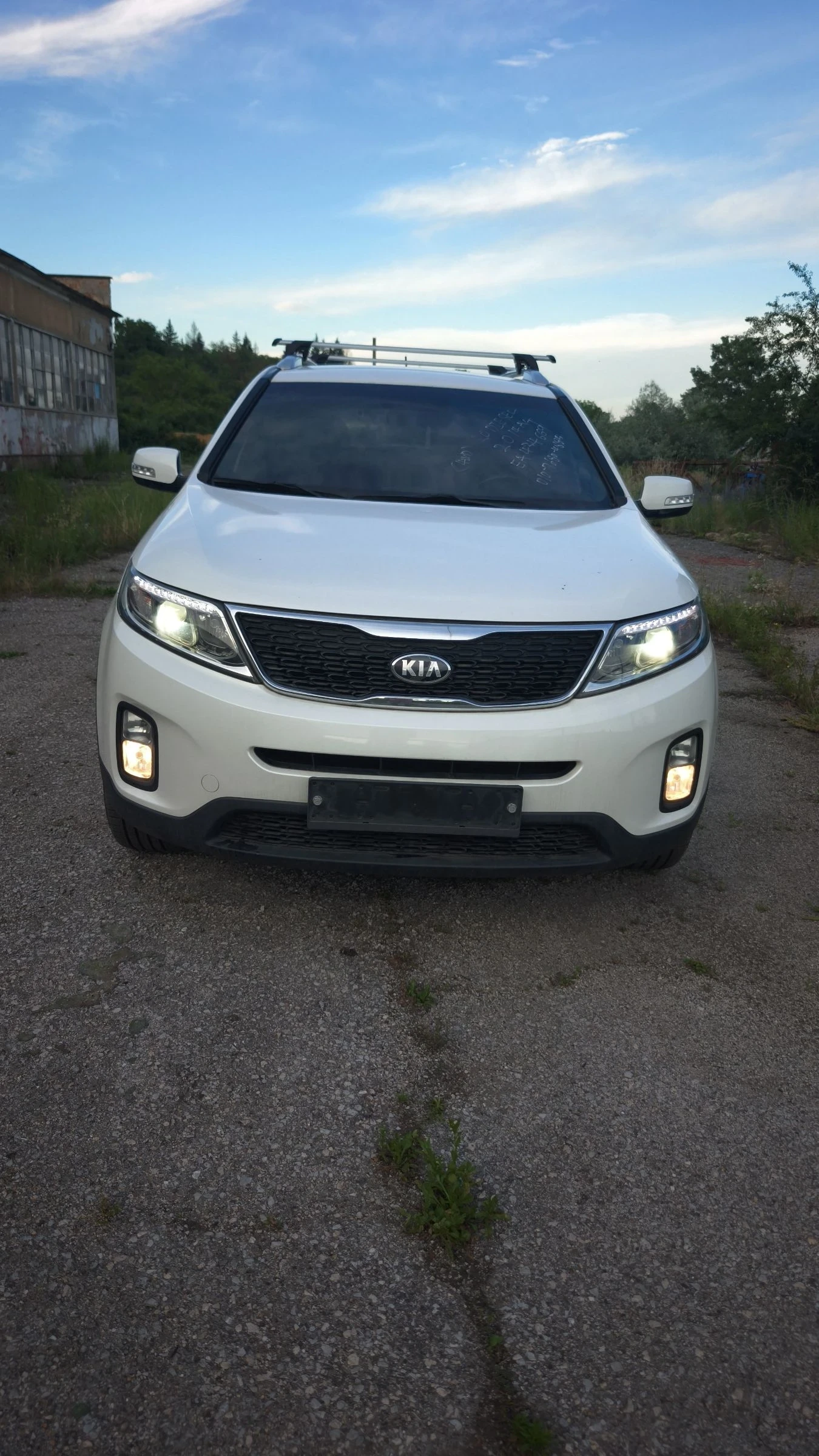 Kia Sorento 2.0D 4x4 НОВ ВНОС, ЛИЗИНГ , снимка 2 - Автомобили и джипове - 54853412