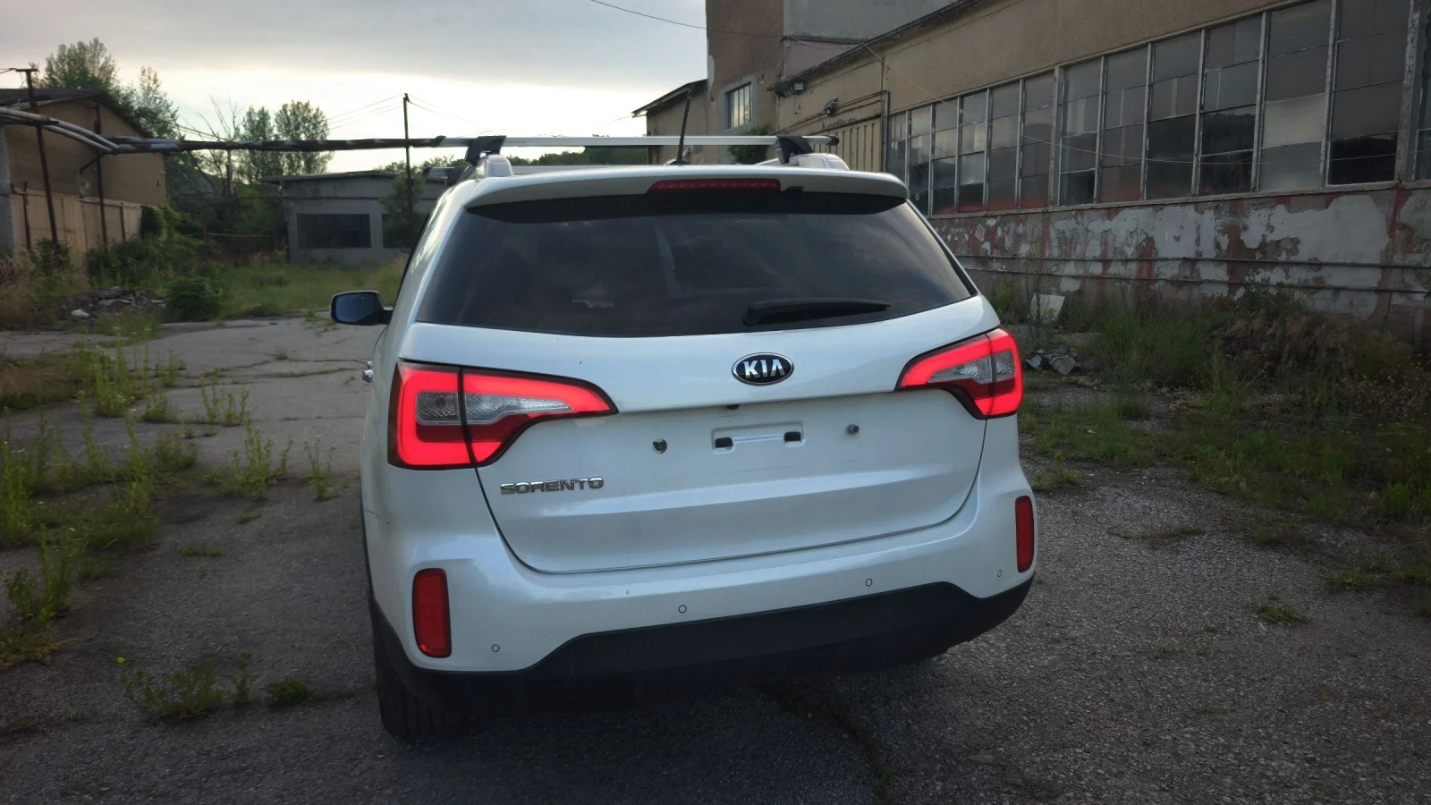 Kia Sorento 2.0D 4x4 НОВ ВНОС, ЛИЗИНГ , снимка 5 - Автомобили и джипове - 54853412