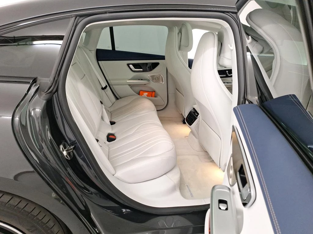 Mercedes-Benz EQE 350 4MATIC AMG LINE AT, снимка 7 - Автомобили и джипове - 55725283