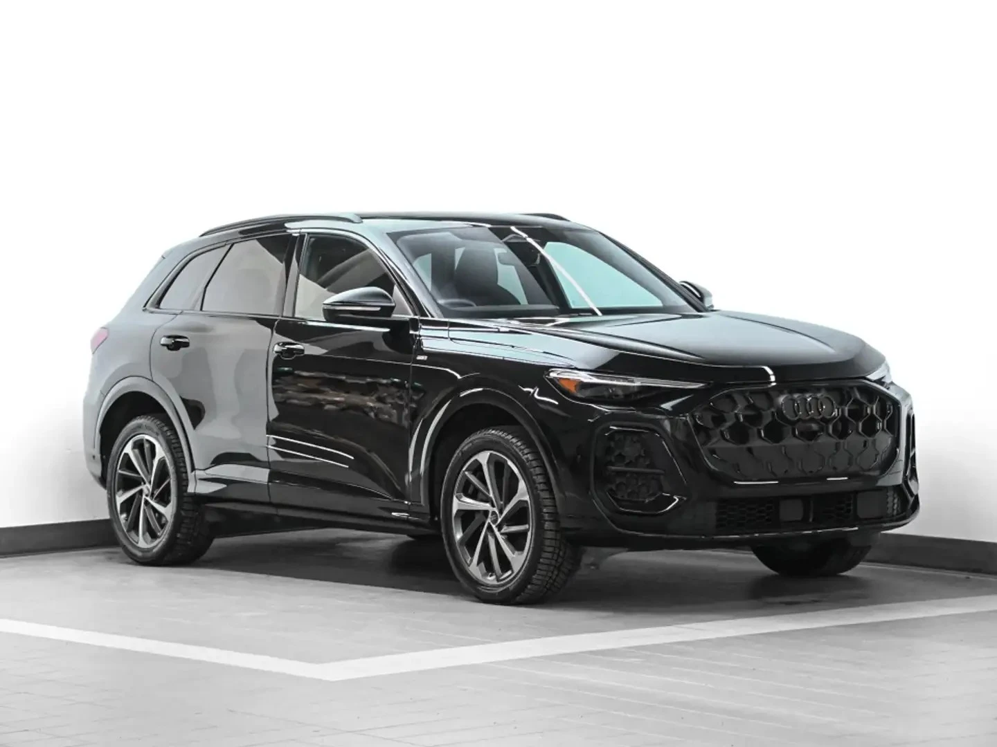 Audi Q5 TECHNIK ЦЕНА ДО БЪЛГАРИЯ АВТОКРЕДИТ