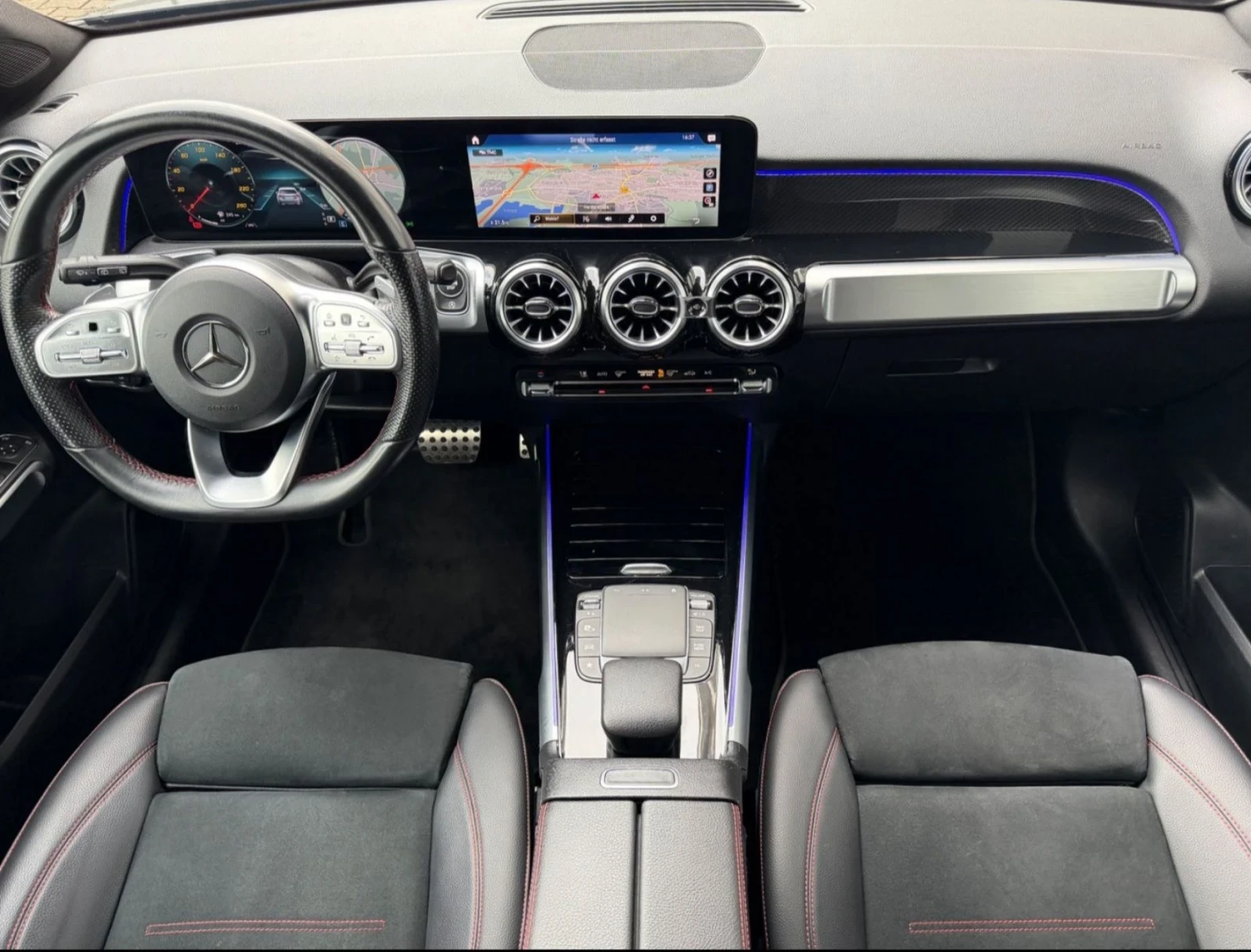 Mercedes-Benz GLB 200 AMG, снимка 6 - Автомобили и джипове - 56011618