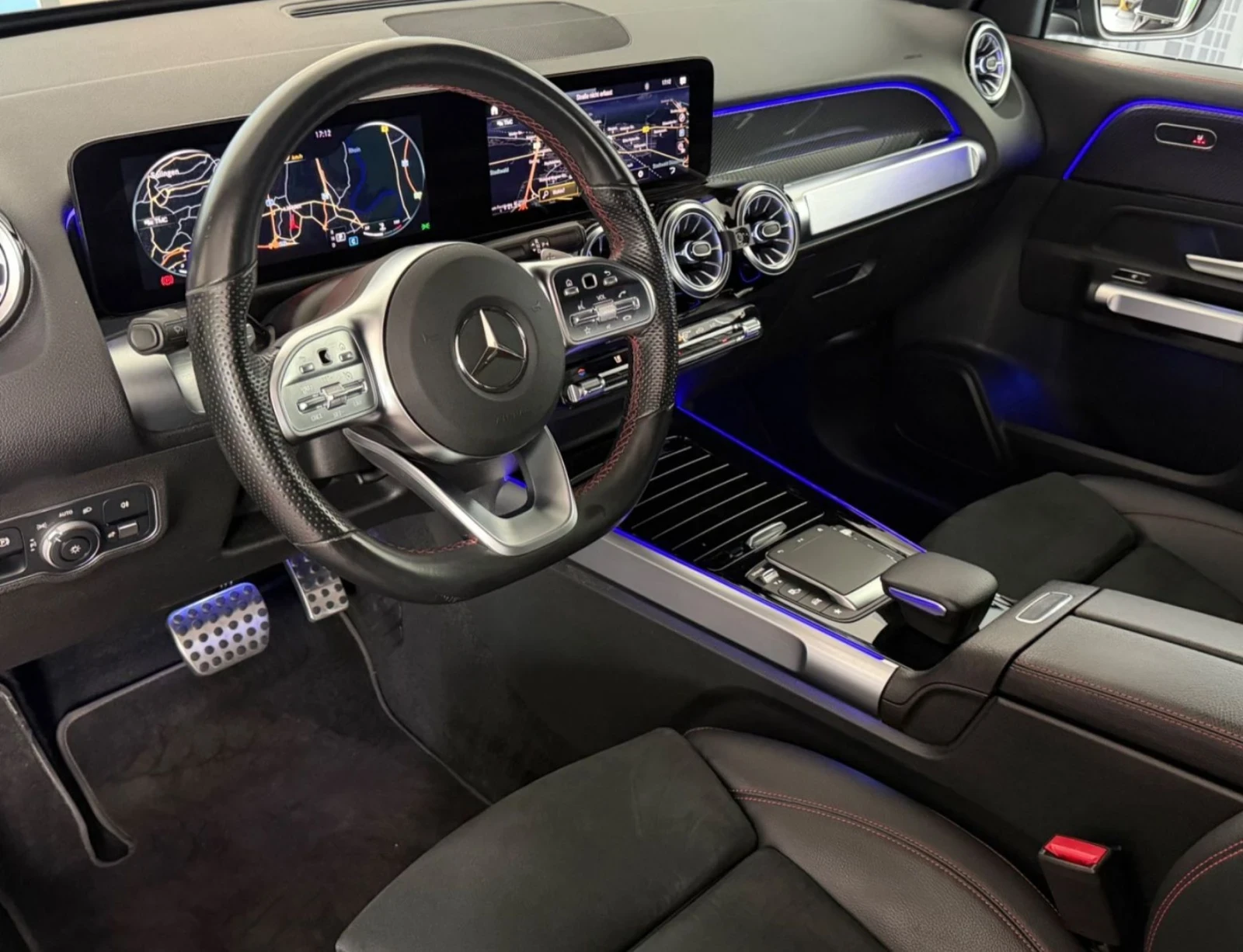 Mercedes-Benz GLB 200 AMG, снимка 7 - Автомобили и джипове - 56011618