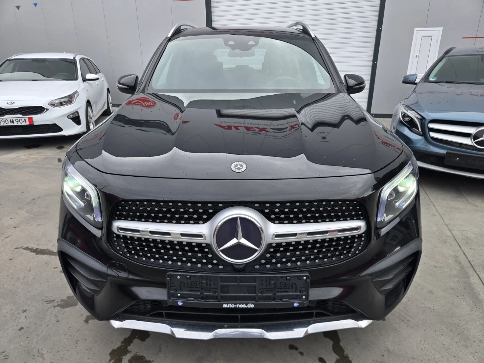 Mercedes-Benz GLB 200 AMG, снимка 2 - Автомобили и джипове - 56011618