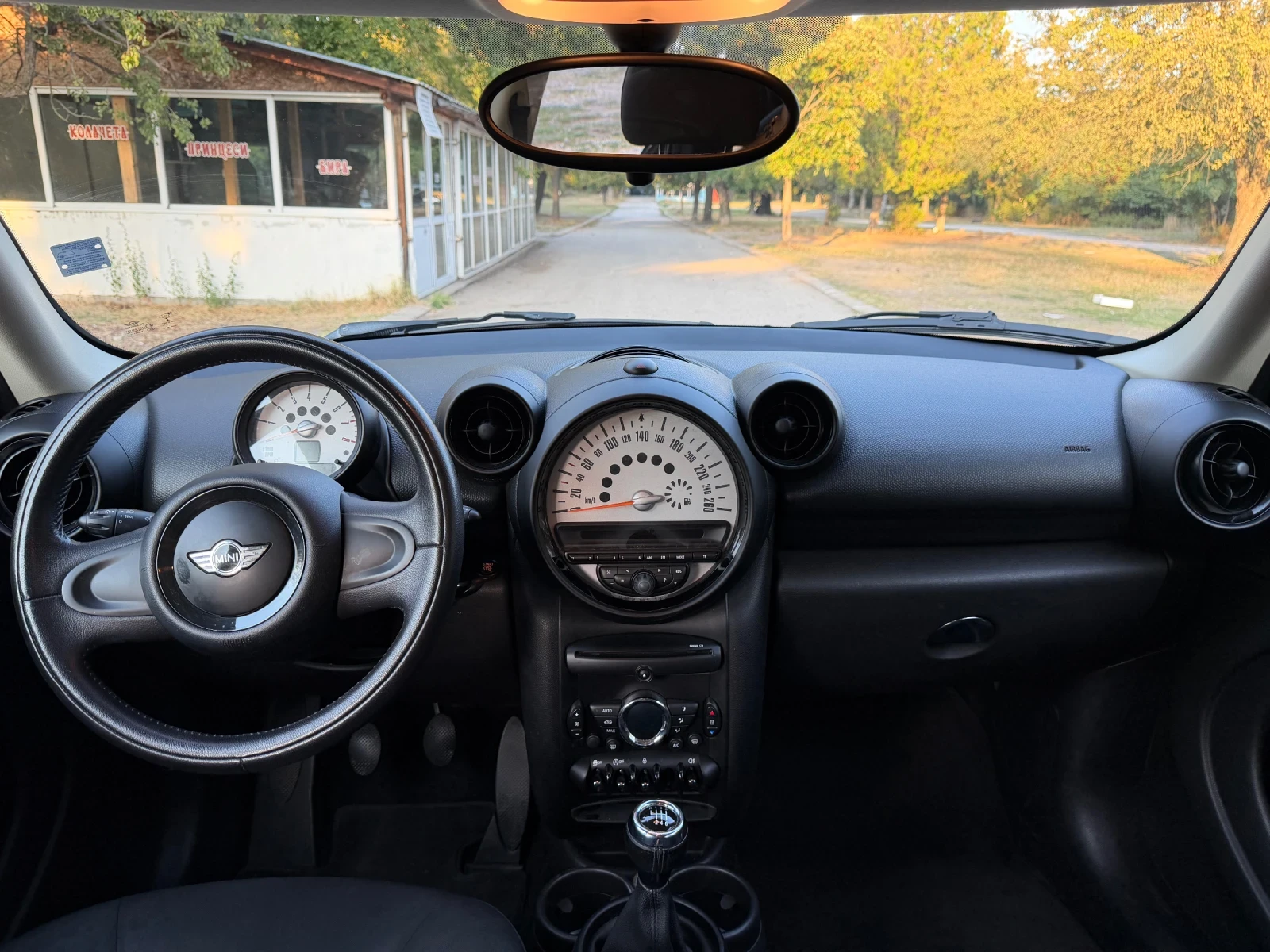 Mini Countryman 1.6, снимка 12 - Автомобили и джипове - 56392655