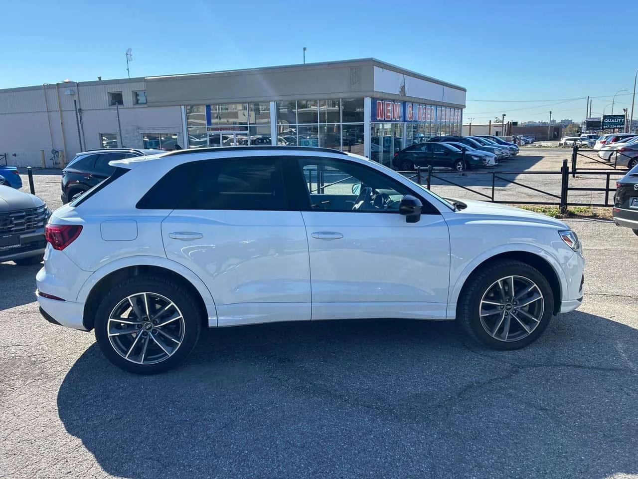 Audi Q3 ОТ ПРЕДСТАВИТЕЛСТВО/ДИСТРОНИК/КЛИП, снимка 3 - Автомобили и джипове - 56587451