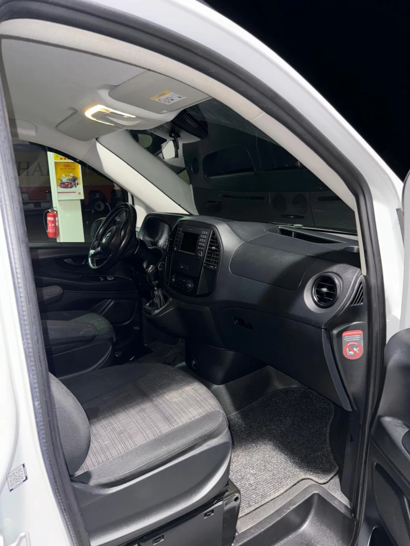 Mercedes-Benz Vito, снимка 8 - Бусове и автобуси - 51095912
