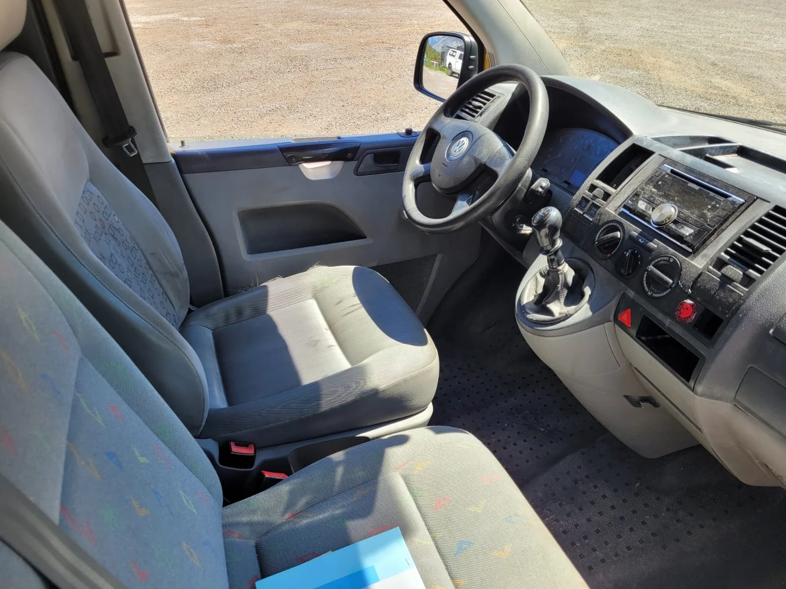 VW T5, снимка 9 - Бусове и автобуси - 55612182