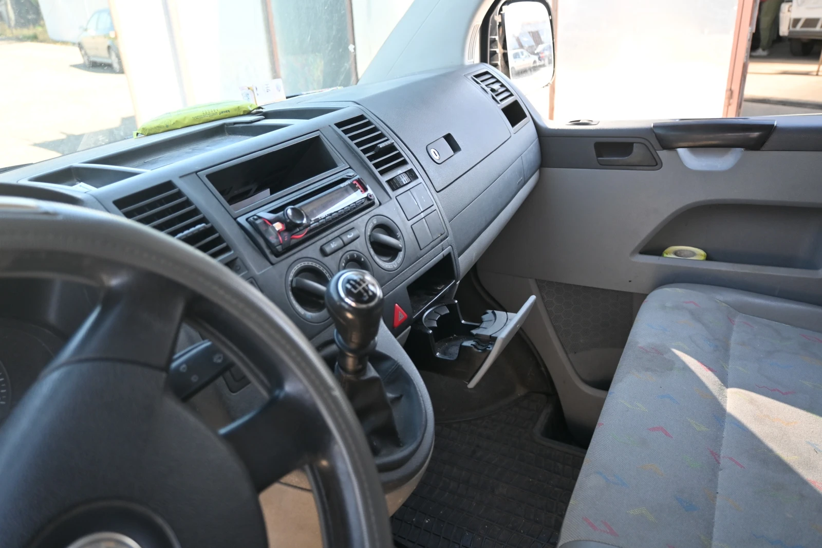 VW Transporter, снимка 11 - Бусове и автобуси - 55802264