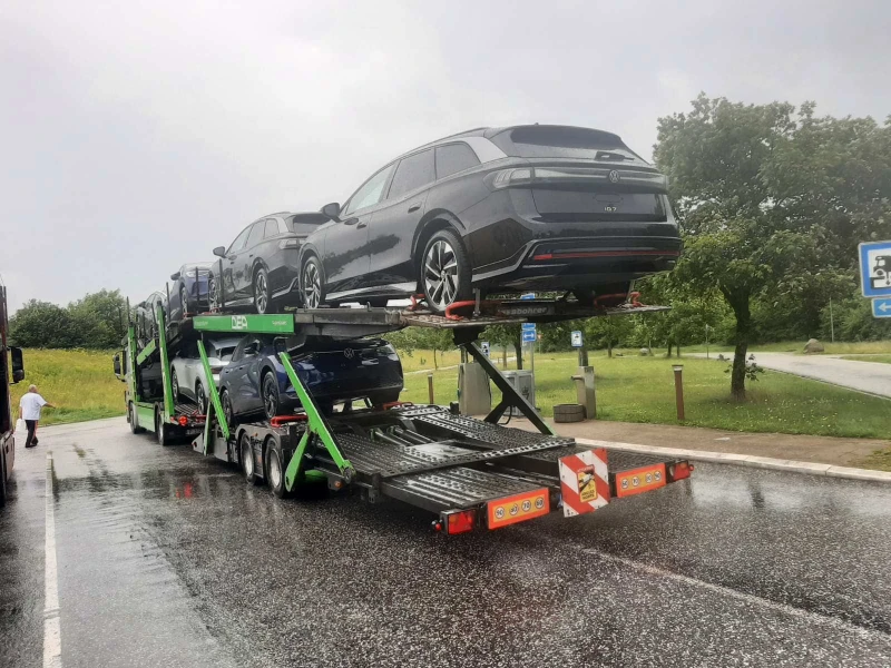 Mercedes-Benz Actros, снимка 2 - Камиони - 51887156