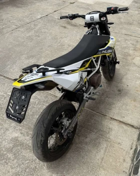 Husqvarna Svartpilen 701 SM701 ABS A2, снимка 5