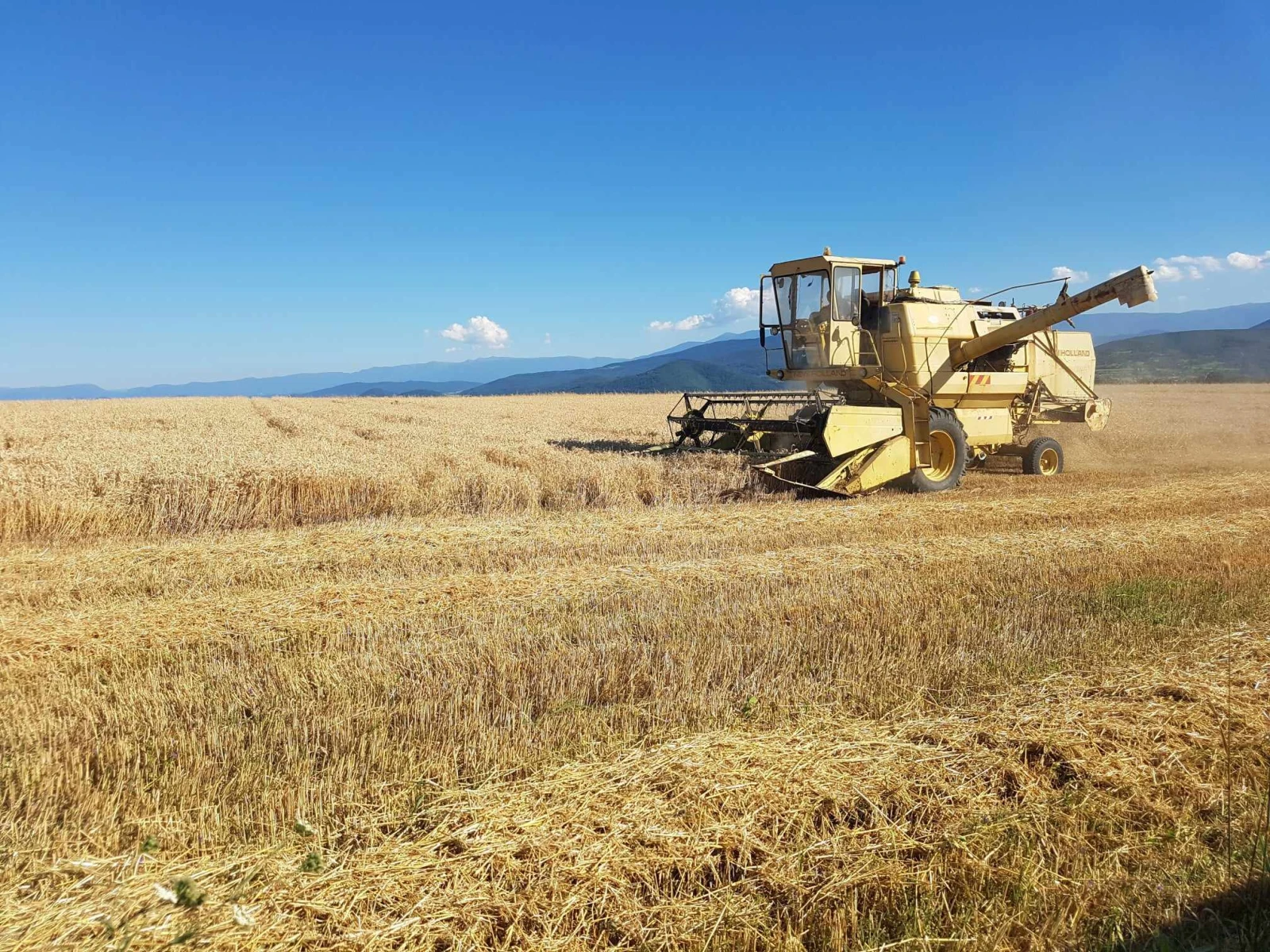 Комбайн New Holland 1540 - изображение 4