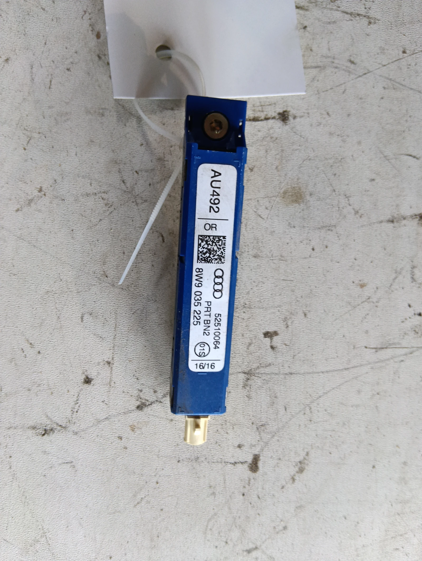 антена 8W9035225 Audi A4