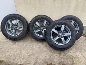 Гуми с джанти Pirelli 245/65R17, снимка 1