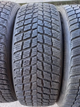 Гуми Зимни 225/60R18, снимка 6