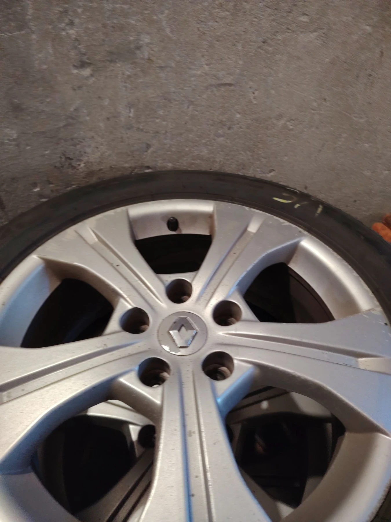 ���� � ������ 225/50R17 �� Renault Scenic | Mobile.bg � ����������� 5