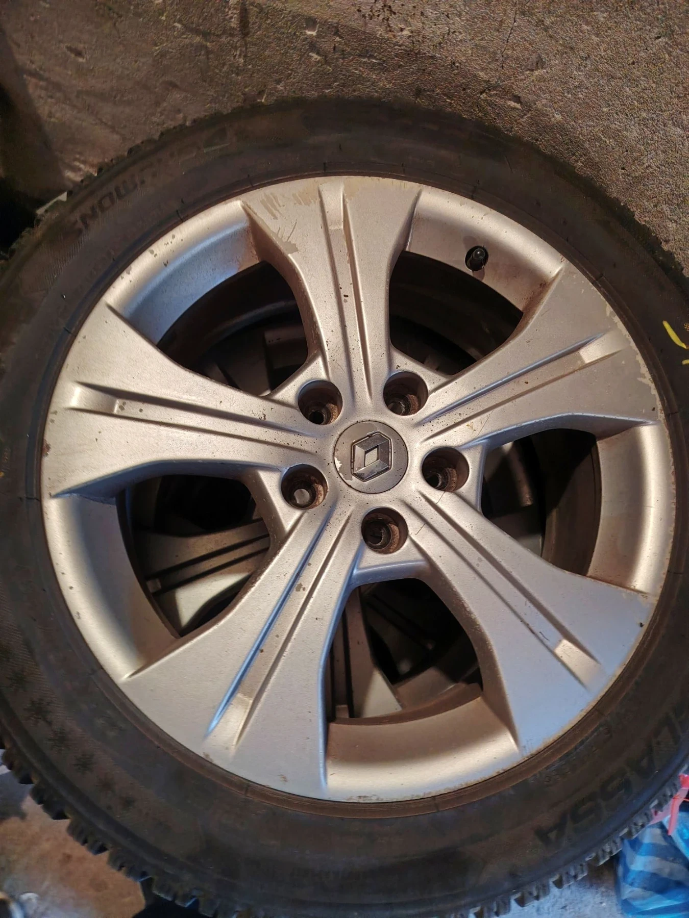 ���� � ������ 225/50R17 �� Renault Scenic | Mobile.bg � ����������� 2