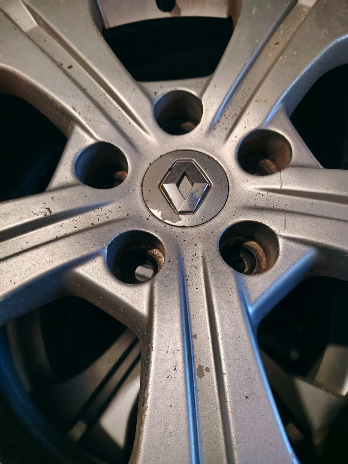 ���� � ������ 225/50R17 �� Renault Scenic | Mobile.bg � ����������� 3
