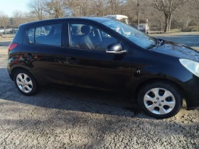 Hyundai I20 Газ Клима, снимка 11
