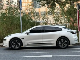 Zeekr 001 WE Edition 100 kWh, снимка 2