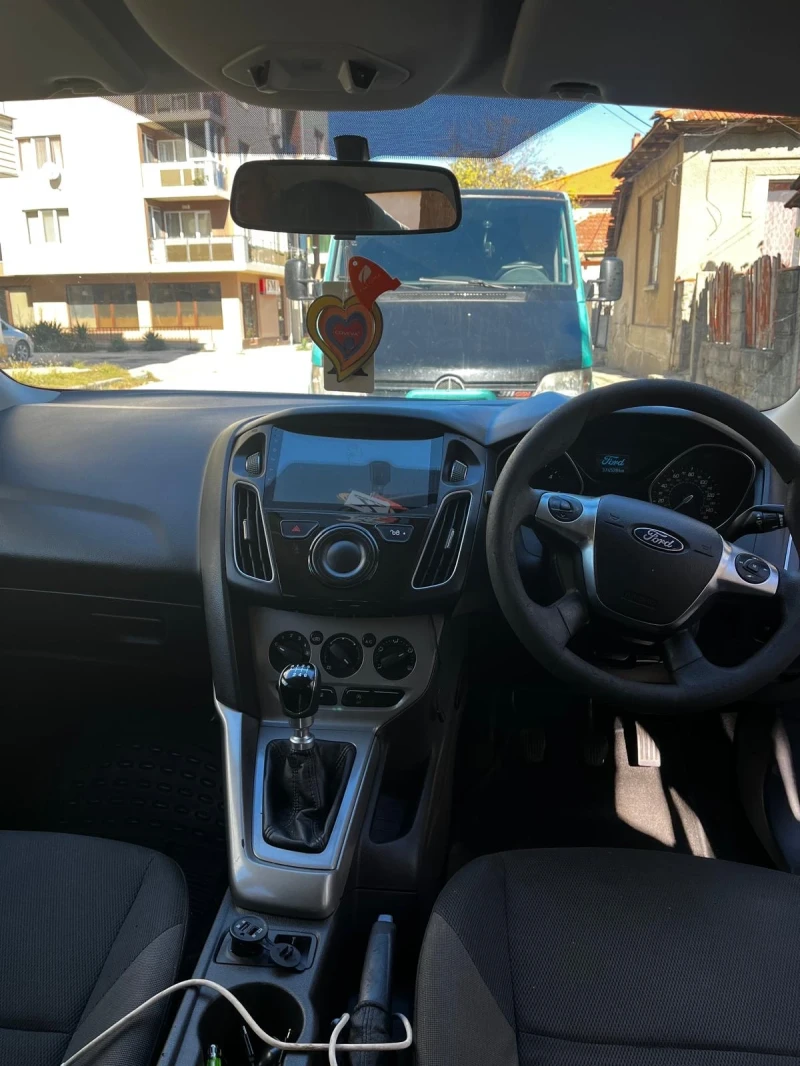 Ford Focus Десен волан, снимка 4 - Автомобили и джипове - 47734421