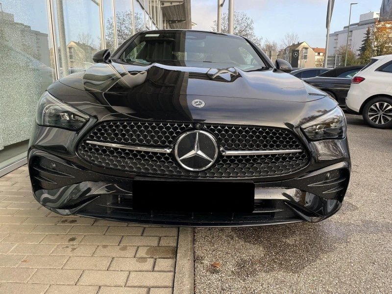 Mercedes-Benz CLE 300/ 4-MATIC/ AMG/ NIGHT/ PANO/ BURM 3D/ 360/, снимка 2 - Автомобили и джипове - 47880476