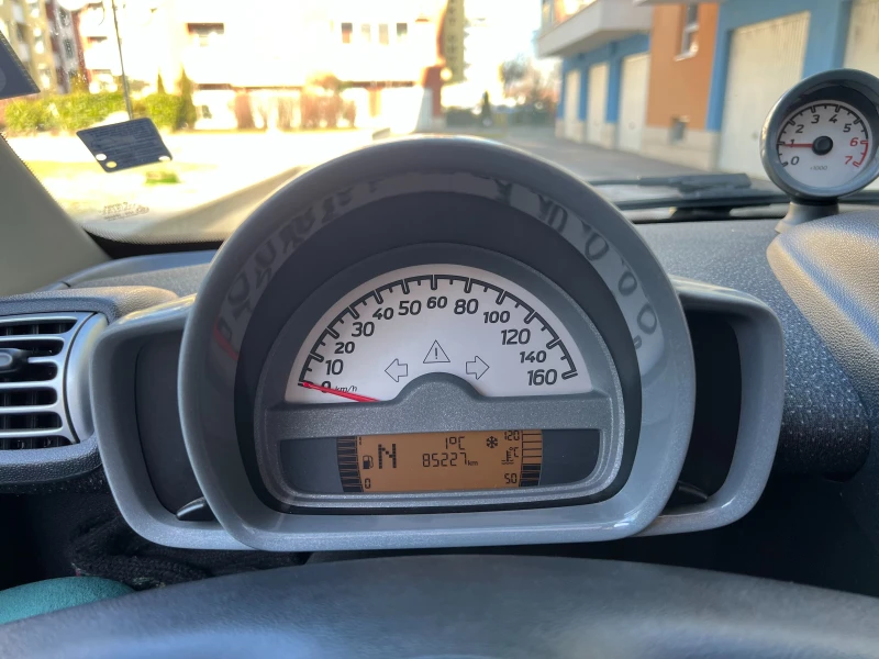 Smart Fortwo, снимка 11 - Автомобили и джипове - 48572984