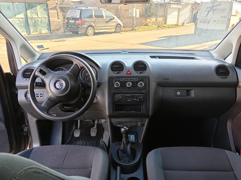 VW Caddy 1.2 TSI, снимка 6 - Автомобили и джипове - 48638854