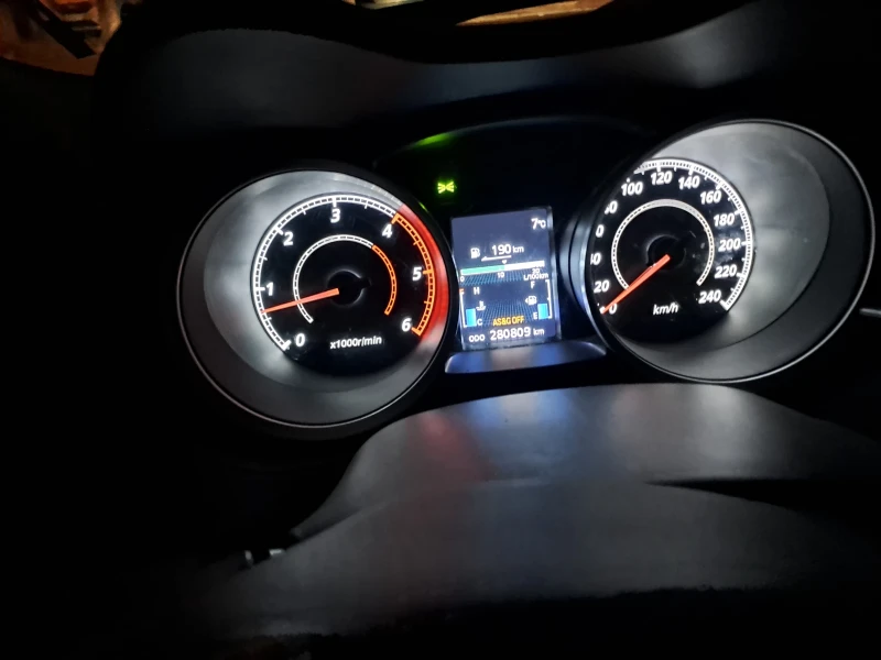 Mitsubishi Lancer 1.8 DID Японския Мотор, снимка 16 - Автомобили и джипове - 53253821