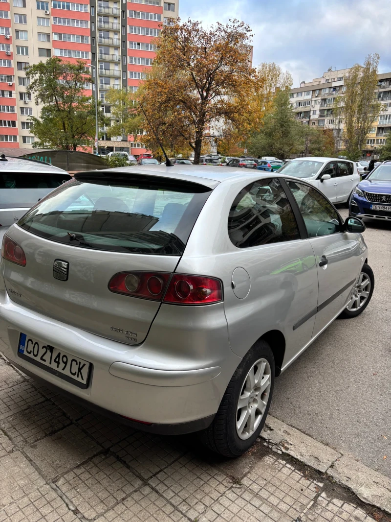 Seat Ibiza 6l, снимка 2 - Автомобили и джипове - 53442685