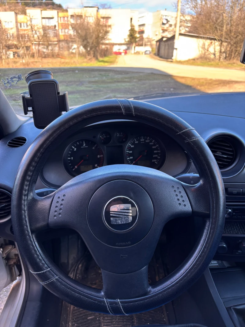 Seat Ibiza 6l, снимка 9 - Автомобили и джипове - 53442685