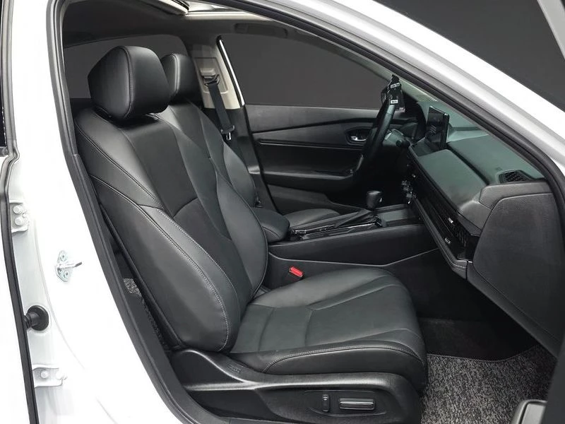 Honda Accord 1.5 Automatic, снимка 11 - Автомобили и джипове - 55905890